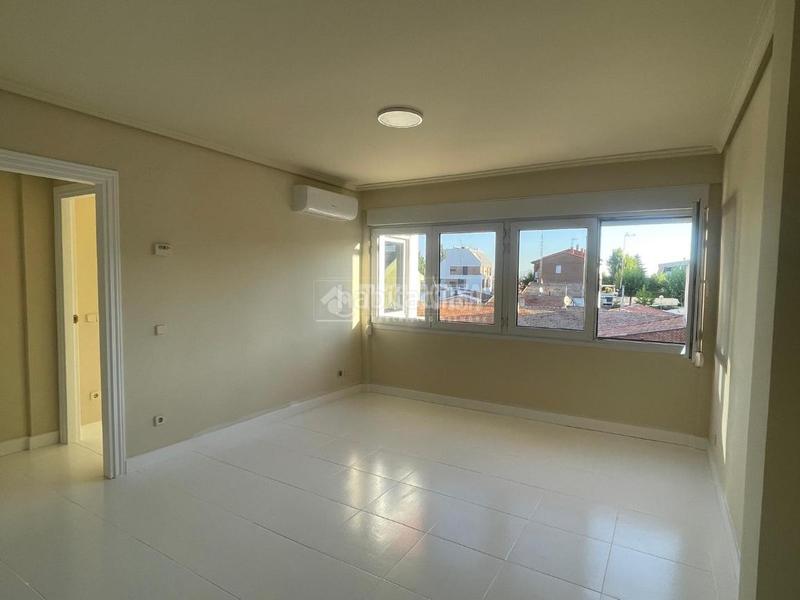Foto 8493dde3-8e2e-4538-8aed-8b697e85363b. Rent flat with parking in Pueblo Pozuelo de Alarcón