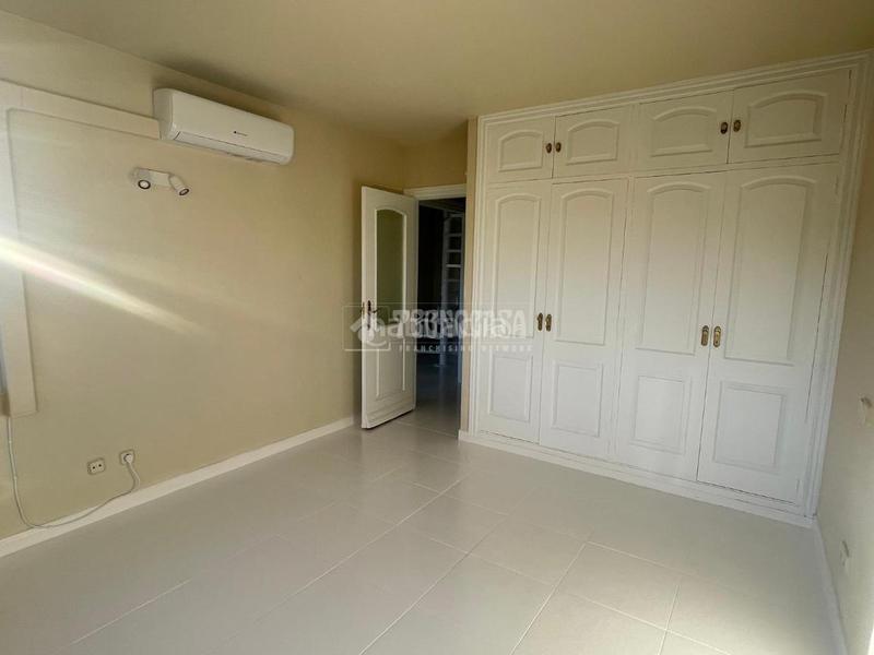 Foto af20e8ae-c2c5-4ee4-b901-cdb197091a6b. Rent flat with parking in Pueblo Pozuelo de Alarcón