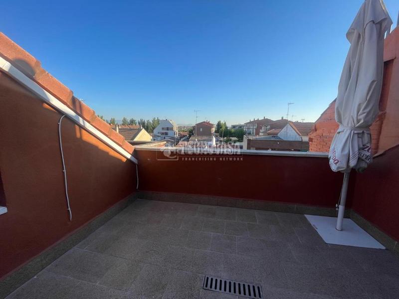 Foto d5a859c3-9b34-45b0-bfbf-054672604ed7. Rent flat with parking in Pueblo Pozuelo de Alarcón