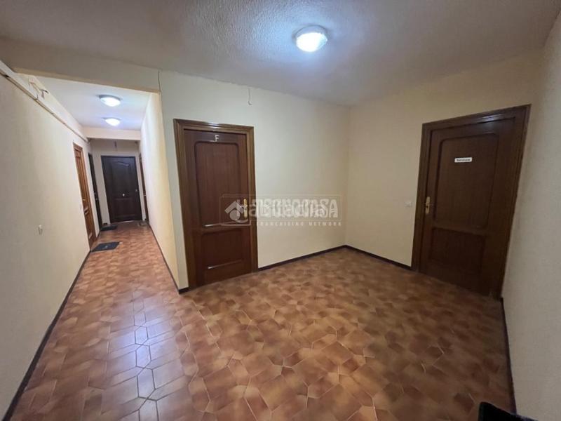 Foto e1c21993-d305-4985-9268-a30c20ca5fde. Oficina despacho en venta en Pueblo Pozuelo de Alarcón