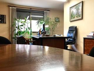 Appartamento  Plaza  del jutge  borull. Piso en venta en centro, 4 dormitorios.