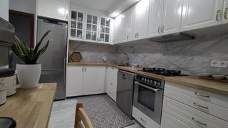 Pis  Alcalde vicente escobar. Piso en venta en piscina, 5 dormitorios.