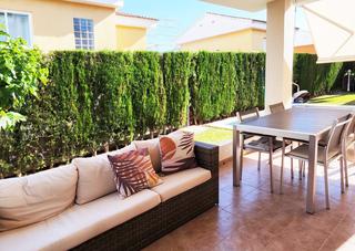Chalet  Ferrocaril. Chalet en venta en playa, 6 dormitorios.