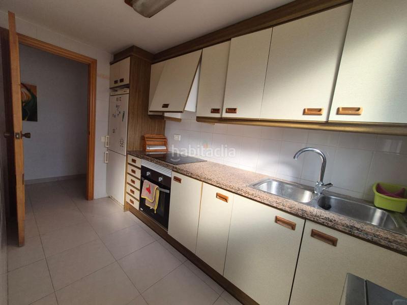 Foto 7aea2bc7-0cd2-417c-beed-b1195cd689f4. Apartament amb aparcament piscina a La Curva Benicasim / Benicàssim