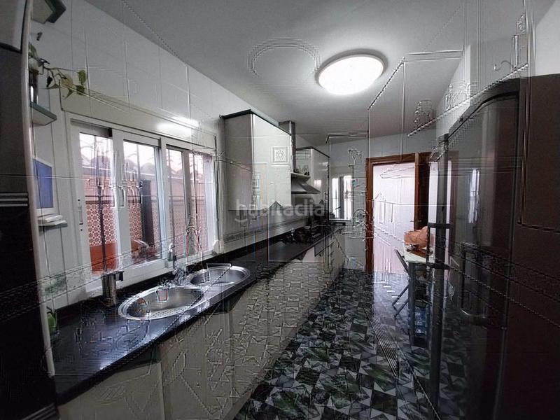 Foto e2bea64d-11cf-49ad-bdd6-5c0ee5cea60e. Chalet avec parking dans Madrigal Villarreal / Vila - real