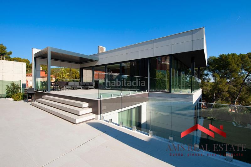 Foto 28b06ce0-35dd-481b-8e62-817054332e46. Haus mit heizung parking pool in Montmar Castelldefels