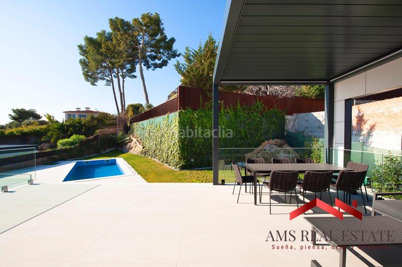 Foto 7de3f873-5f73-46e0-b0d3-7571c406464d. Haus mit heizung parking pool in Montmar Castelldefels