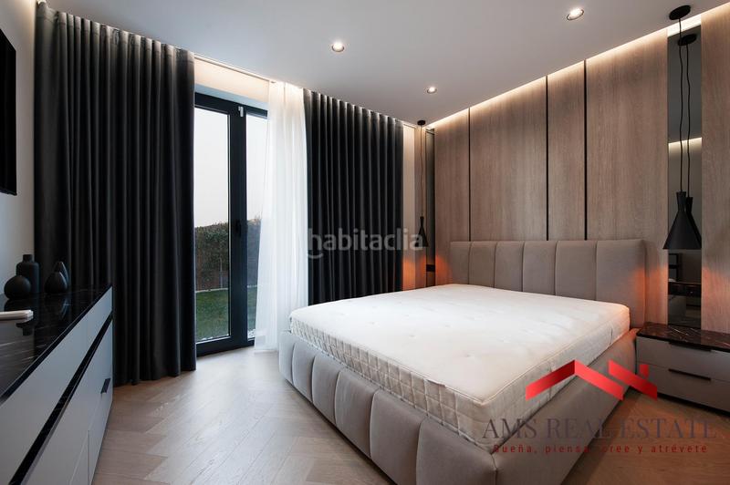 Foto a9f14676-25d1-485a-8010-6739cbe87871. Haus mit heizung parking pool in Montmar Castelldefels