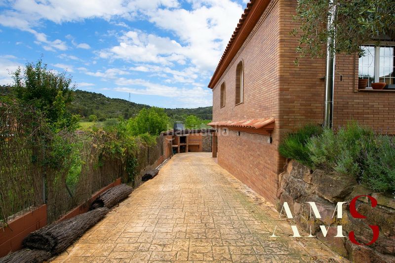Foto 3b7fa07a-cfb8-4986-88b7-7570bd57094e. Xalet amb calefacció aparcament piscina a Begues