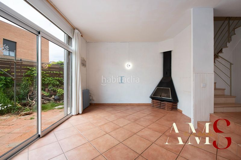 Foto 2b6ea443-3865-4489-b0e4-a69a3a33138c. Casa aparellada amb calefacció aparcament a Begues