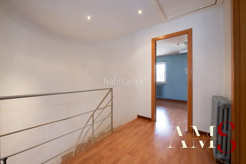 Foto 734d63b6-4f1f-4f54-b7c7-fabaf83443f2. Casa aparellada amb calefacció aparcament a Begues
