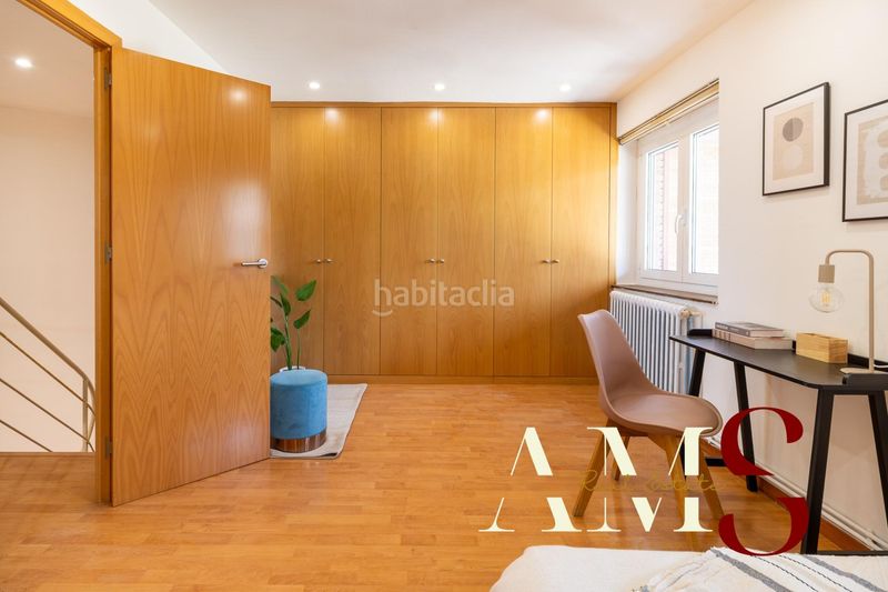 Foto 0aa87b1a-8695-43ff-b7a5-050a8120ad24. Casa pareada  centro en Begues