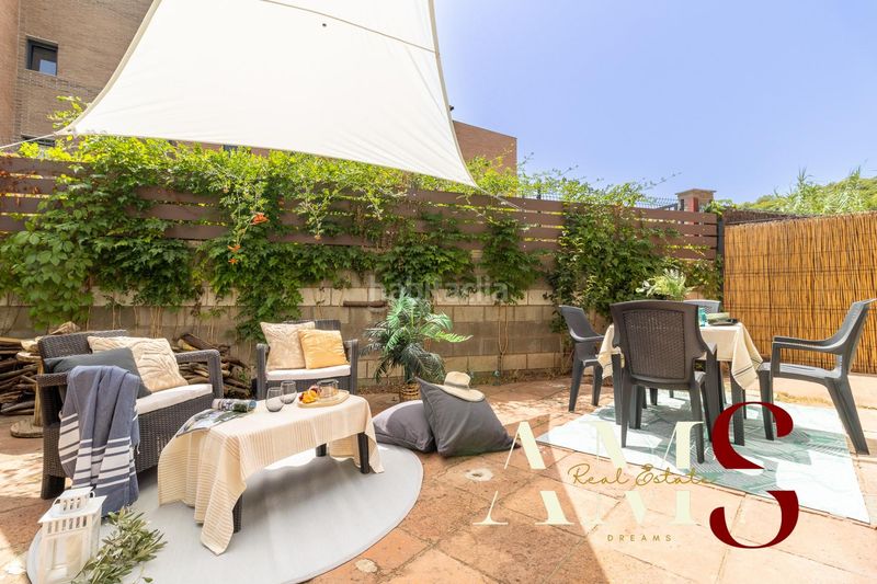 Foto 4a51fd84-ca8e-402e-be69-4b3df692dcf9. Casa pareada  centro en Begues