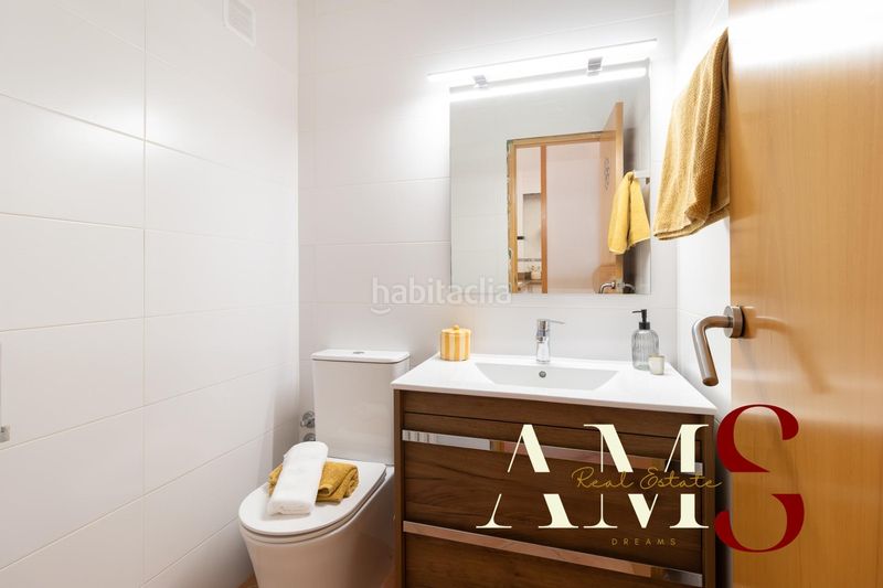 Foto 5f50d13b-5ae6-41d4-a6bd-cb64d67b5052. Casa pareada  centro en Begues