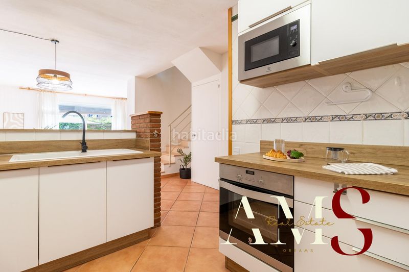 Foto 95e8001c-688e-41fc-9704-9b5839c84e09. Casa pareada  centro en Begues