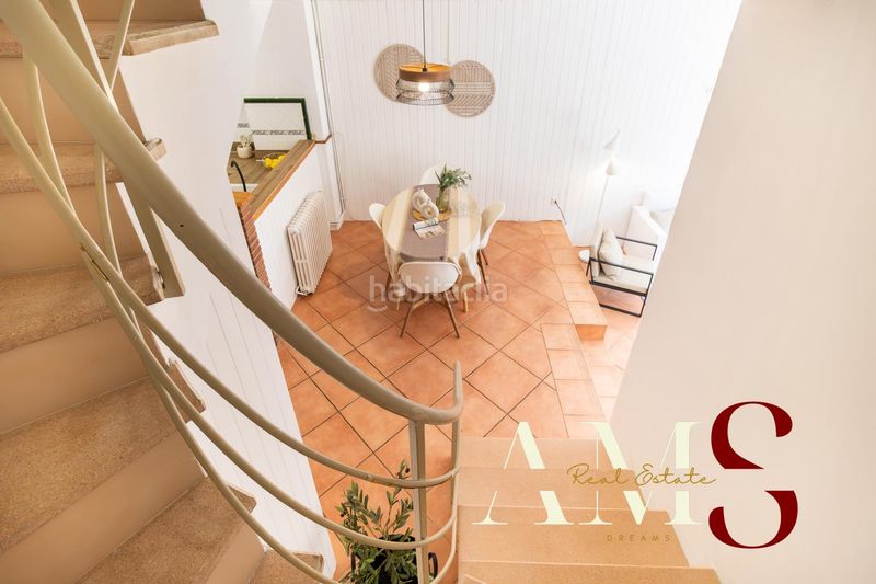 Foto e9b56302-230a-4d3b-bd56-ac1140bf56a4. Casa pareada  centro en Begues