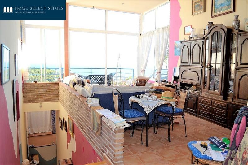 Foto 0bc779ed-684b-4ab6-bebc-fd7a5823d9ef. Casa torre quint mar con vistas panorámicas y piscina en Sitges
