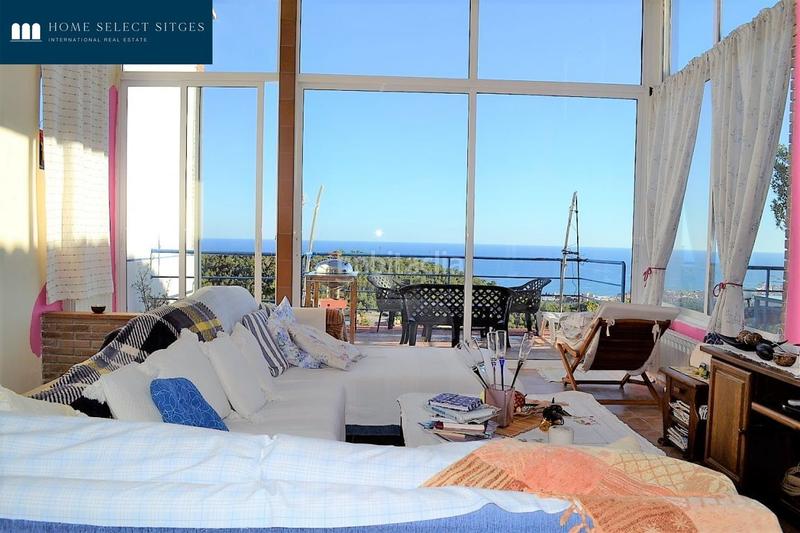 Foto 0f200d29-f4b9-4c5e-a41f-c21930b3e2da. Casa torre quint mar con vistas panorámicas y piscina en Sitges