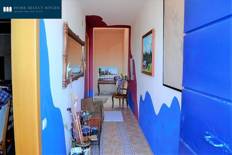 Foto 18d0baa5-bfe0-4b2f-9732-3002d8d40ca8. Casa torre quint mar con vistas panorámicas y piscina en Sitges