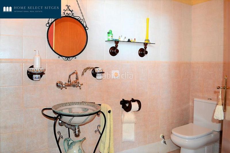 Foto 19ce5509-d407-425a-abac-7fe55b51a2c8. Casa torre quint mar con vistas panorámicas y piscina en Sitges