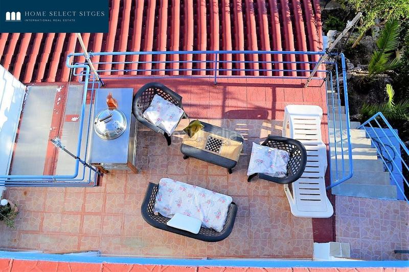 Foto 762dc2b7-bcfb-4dab-a72d-3c030bd63917. Casa torre quint mar con vistas panorámicas y piscina en Sitges