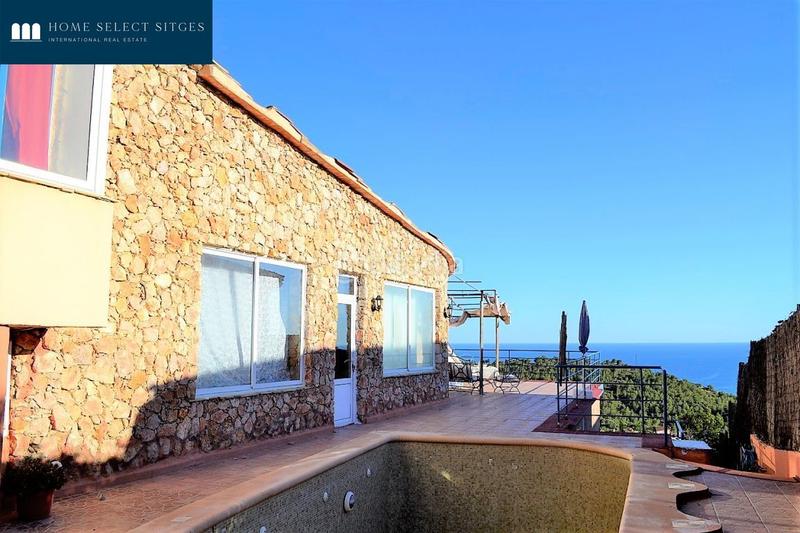 Foto 88552208-7a5e-4971-9725-6ba7dc94e16f. Casa torre quint mar con vistas panorámicas y piscina en Sitges