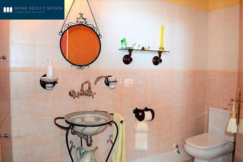 Foto b58634d4-2f29-45d1-a26d-41701f224cad. Casa torre quint mar con vistas panorámicas y piscina en Sitges