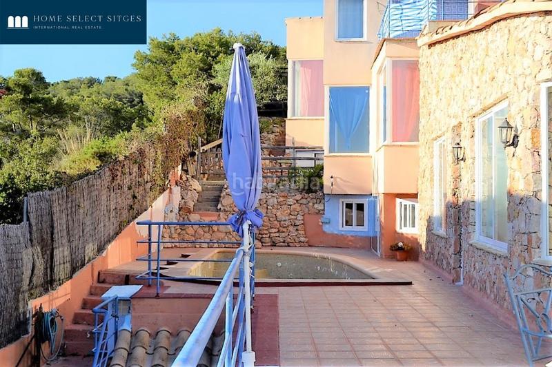 Foto c4d9ef35-fa5a-4a9e-b590-3be981484e68. Casa torre quint mar con vistas panorámicas y piscina en Sitges