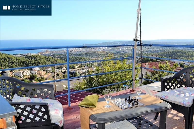 Foto c72ccc97-569a-43fc-a003-109497d58df7. Casa torre quint mar con vistas panorámicas y piscina en Sitges