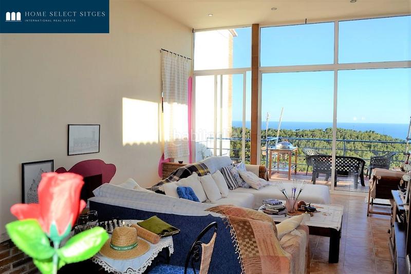 Foto d8c9c5c6-5ebc-4179-b836-f6eefed38b94. Casa torre quint mar con vistas panorámicas y piscina en Sitges