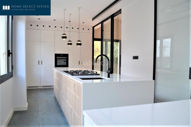 Foto fc3aaf8f-48e0-4f60-a807-d4826eb609f5. Affitto chalet con riscaldamento parcheggio piscina in Sitges