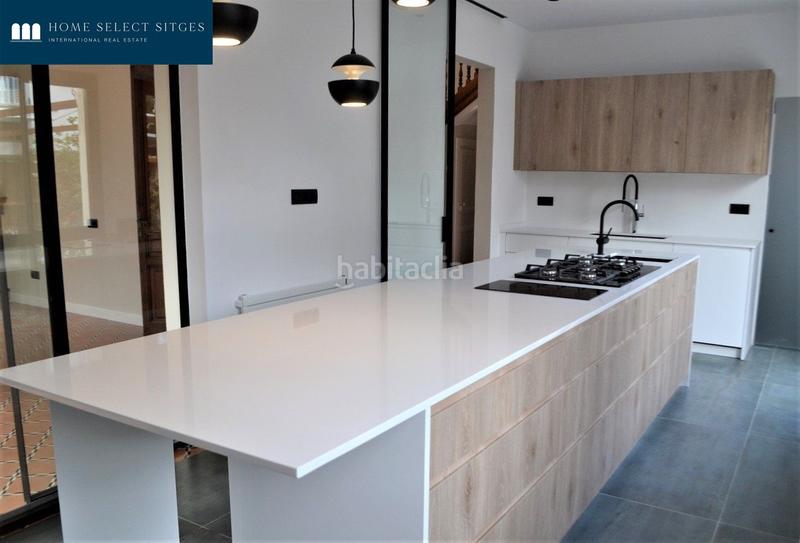 Foto 2cc1fb38-0465-4529-9d72-39be98393c55. Alquiler chalet villa de lujo en el centro en Centre Sitges