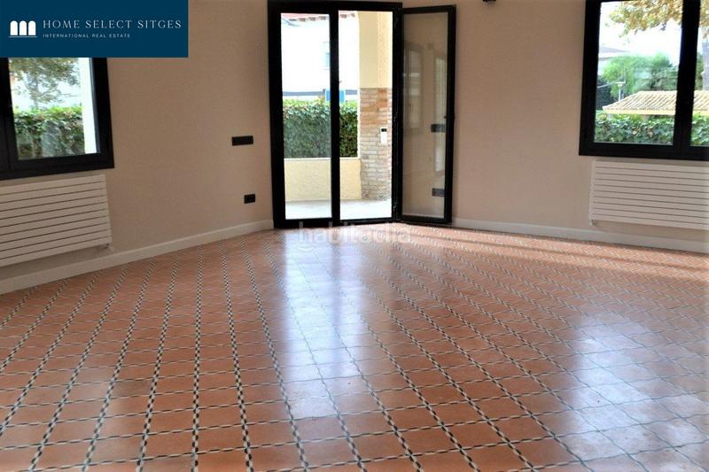 Foto a8402f48-f3c3-45c2-aafb-df4abda45db0. Alquiler chalet villa de lujo en el centro en Centre Sitges