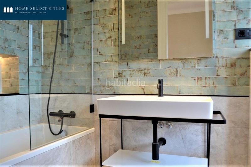 Foto 54506def-ffd2-4681-98bd-837cc70f269c. Rent chalet with heating parking pool in Centre Sitges