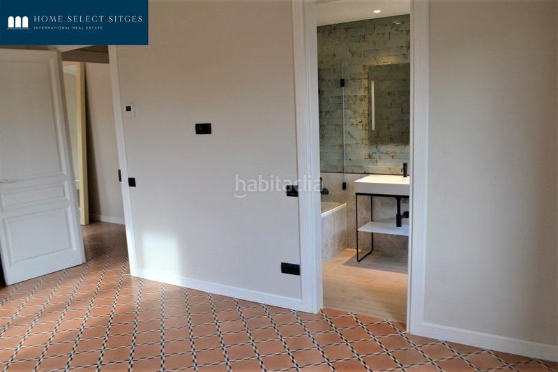 Foto dd06a23f-54ad-414a-ba7c-f0837ccc38f1. Rent chalet with heating parking pool in Centre Sitges