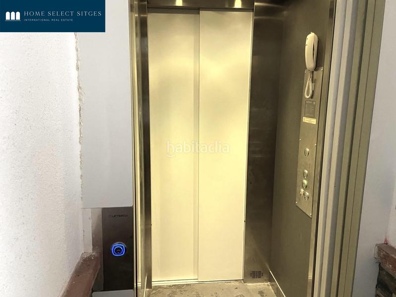 Foto 88968f79-c101-41eb-957d-22da9c721d23. House with heating parking pool in La Miranda Esplugues de Llobregat