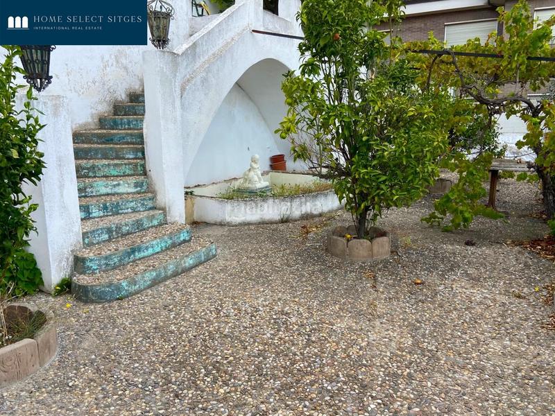 Foto bbeee79b-98ad-401f-905d-49984eb671ad. House with heating parking pool in La Miranda Esplugues de Llobregat