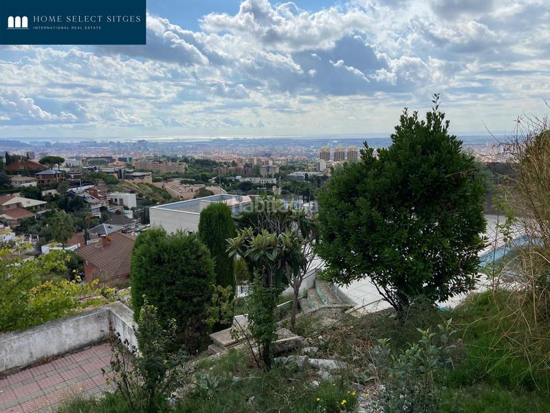 Foto c3eb29ca-fc0b-4f7a-8e2e-f106cf69fbec. House with heating parking pool in La Miranda Esplugues de Llobregat