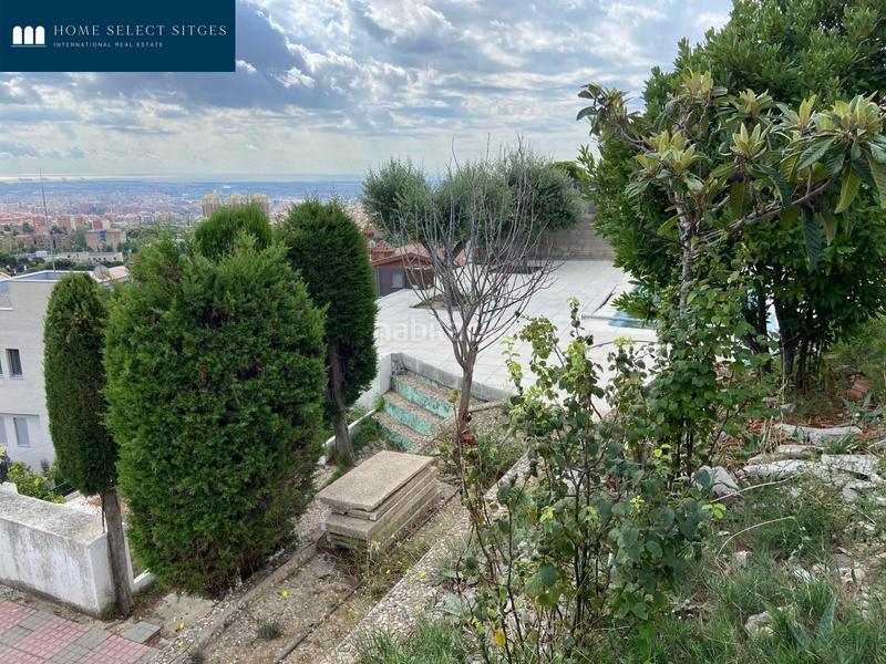 Foto c83ccb2a-6c4e-4e5b-a22c-e17b5d98cff0. House with heating parking pool in La Miranda Esplugues de Llobregat