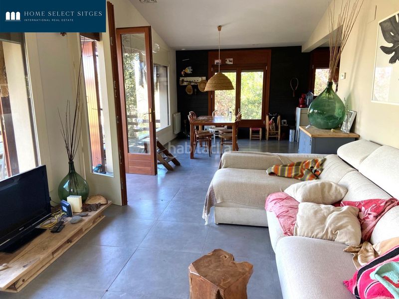 Foto af85ce4c-715d-4857-bb7f-c8706e1fcd35. Casa amb aparcament a Olivella
