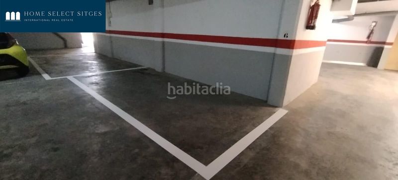 Foto 3d978102-9a38-4095-ac3f-912abe82c475. Casa aparellada amb calefacció aparcament piscina a Sitges