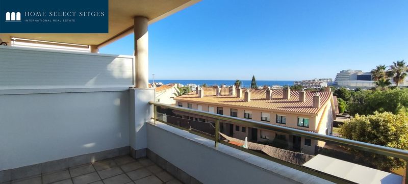 Foto 43f3cbed-4c7f-4753-a263-89232b12e455. Casa aparellada amb calefacció aparcament piscina a Sitges