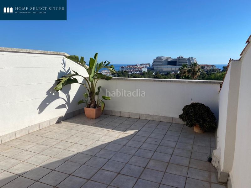 Foto a973a839-9260-46d8-be65-a37e7e7eec13. Casa aparellada amb calefacció aparcament piscina a Sitges