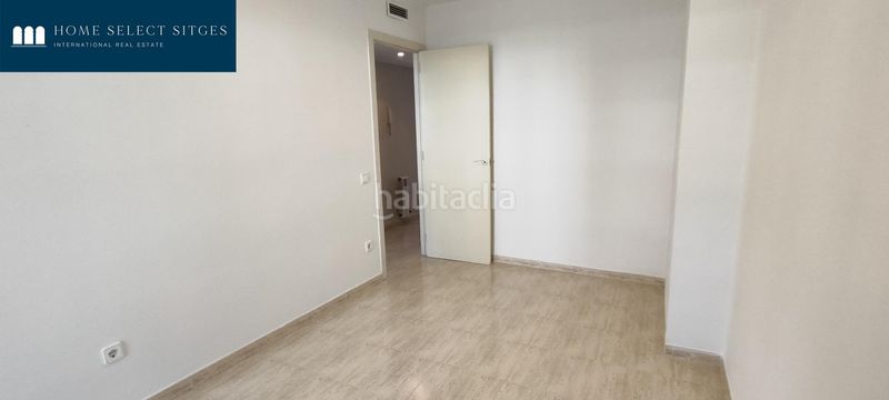 Foto ce83e10a-e4f7-4846-ad71-9dd324aece93. Casa aparellada amb calefacció aparcament piscina a Sitges