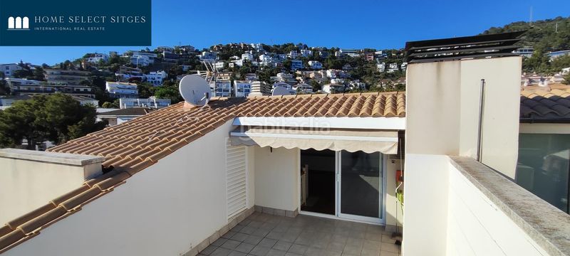 Foto e1aa9554-0138-423d-8a70-b86641de43b4. Casa aparellada amb calefacció aparcament piscina a Sitges