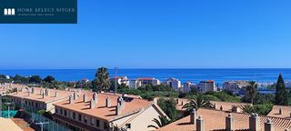 Casa pareada  Calle tennis. Encantadora casa pareada con vistas al mar en levantina, sitges