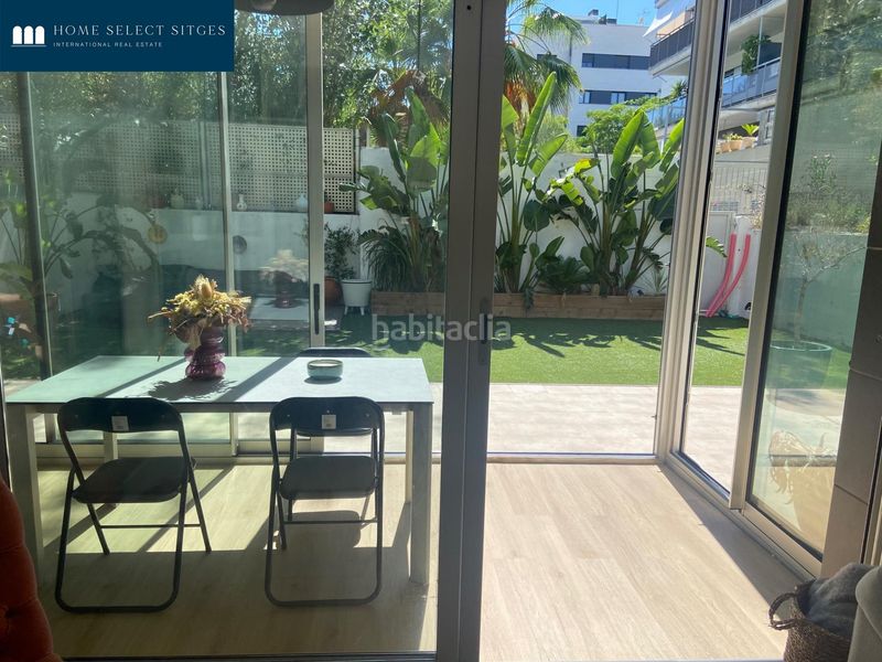 Foto 7667dd33-9ae2-4ba0-9300-3e7b49e1107e. Planta baixa amb calefacció aparcament piscina a Sitges