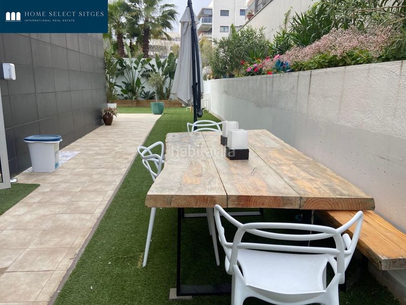 Foto fb1e25f6-af32-49d4-89db-9f6455ab1808. Planta baixa amb calefacció aparcament piscina a Sitges