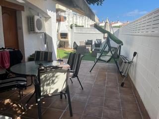 Semi detached house in Roda de Bar. Casa ideal para relajarse al lado del mar