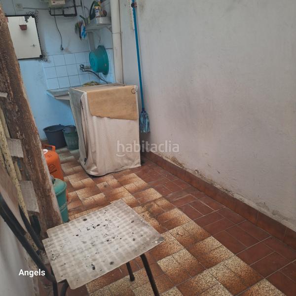Foto 88b87e4c-4bc2-4af8-bc17-752edf8755c8. Piso en passatge albert moliner 3 pis a sant julia exterior d origen molt ben ubicat en Vilafranca del Penedès